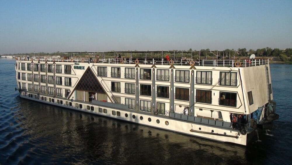 Princess Sarah Nile Cruise x