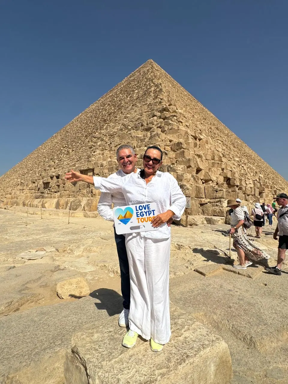 The New Adventure in the Pyramids of Giza