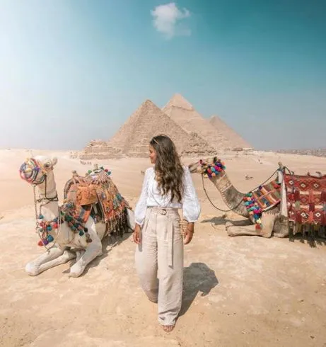 Women traveling to Egypt