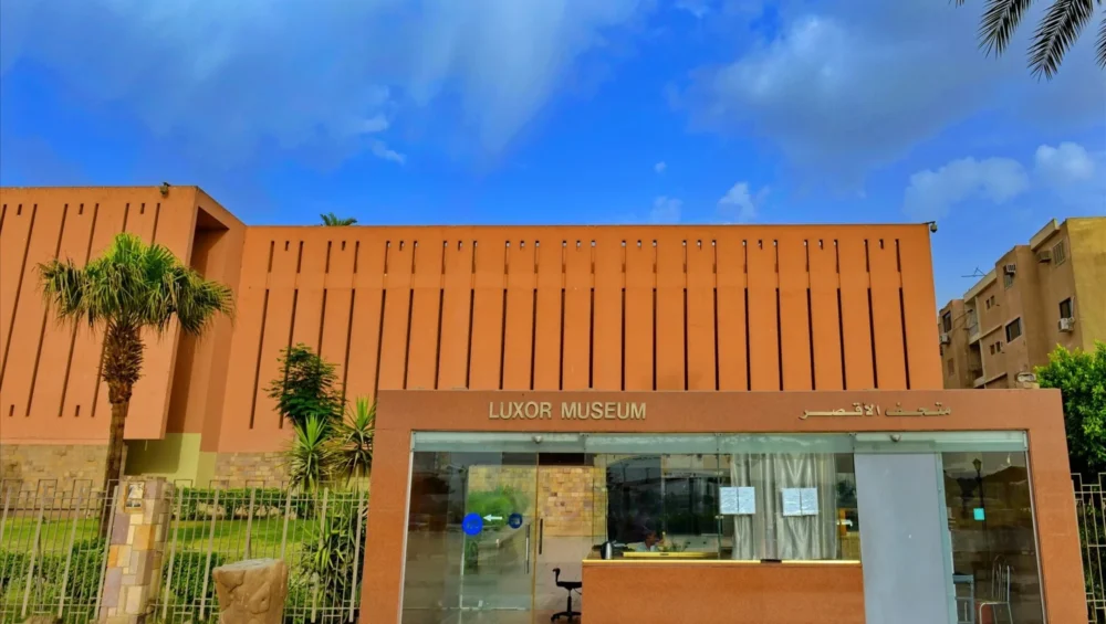 Let’s discover the Luxor Museum