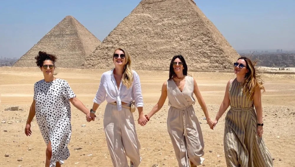 traveling to egypt as a woman